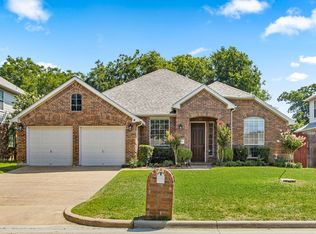 2106 Hillary Trl, Mansfield, TX 76063