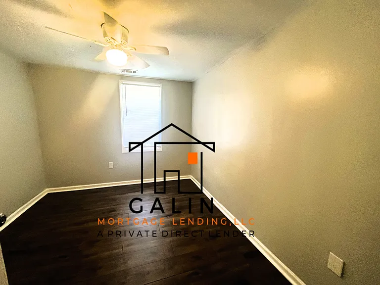 1330 Golden St — Photo 9