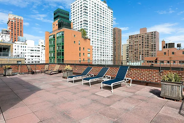 Sold by Corcoran | media 8