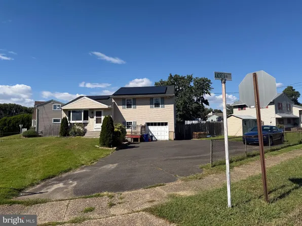 812 W 3rd Ave, Runnemede, NJ 08078