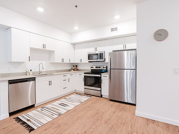 Kitchen | 3-Bedroom