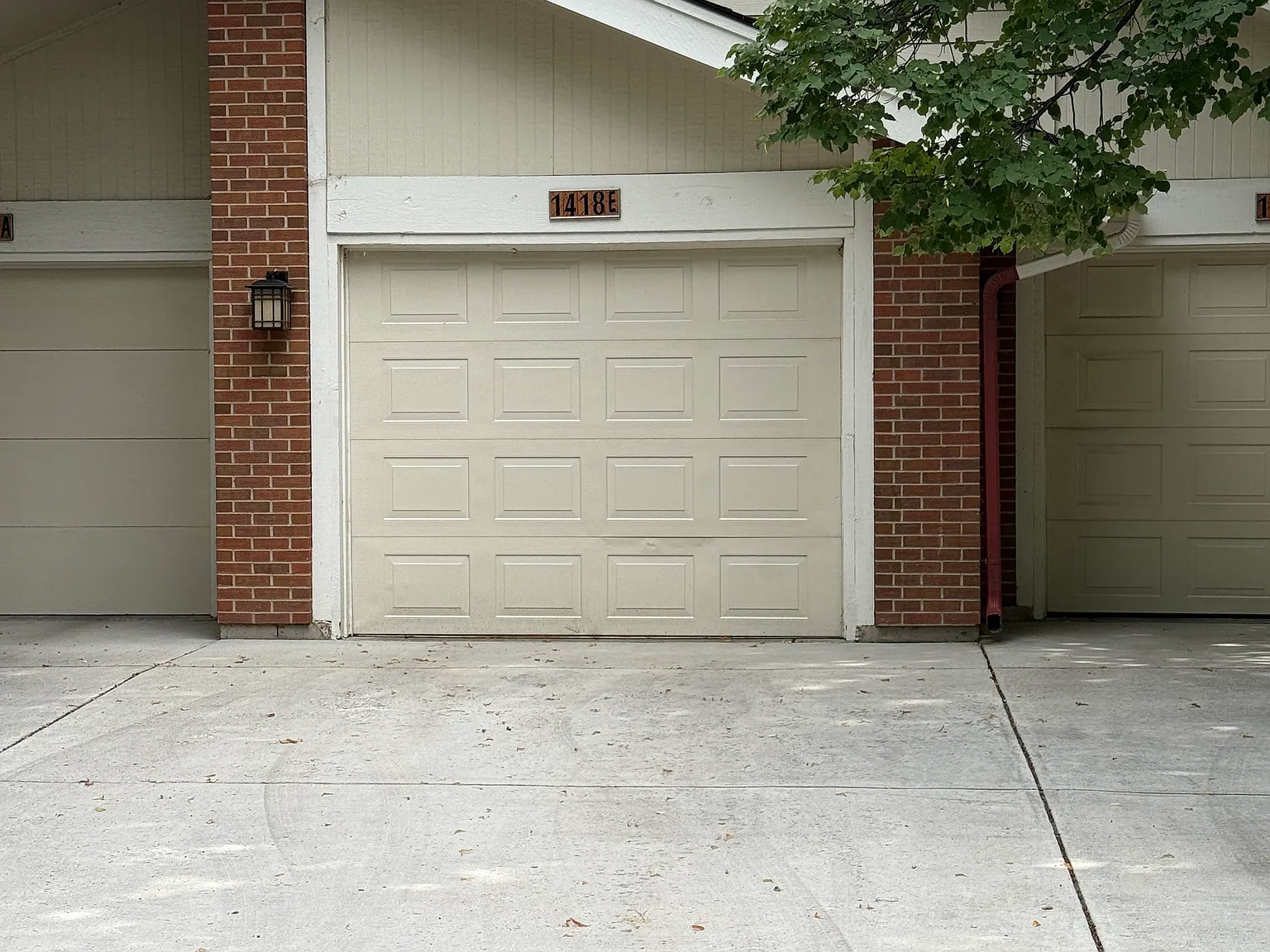2 bed, 800 sqft, $2,000 — Photo 1