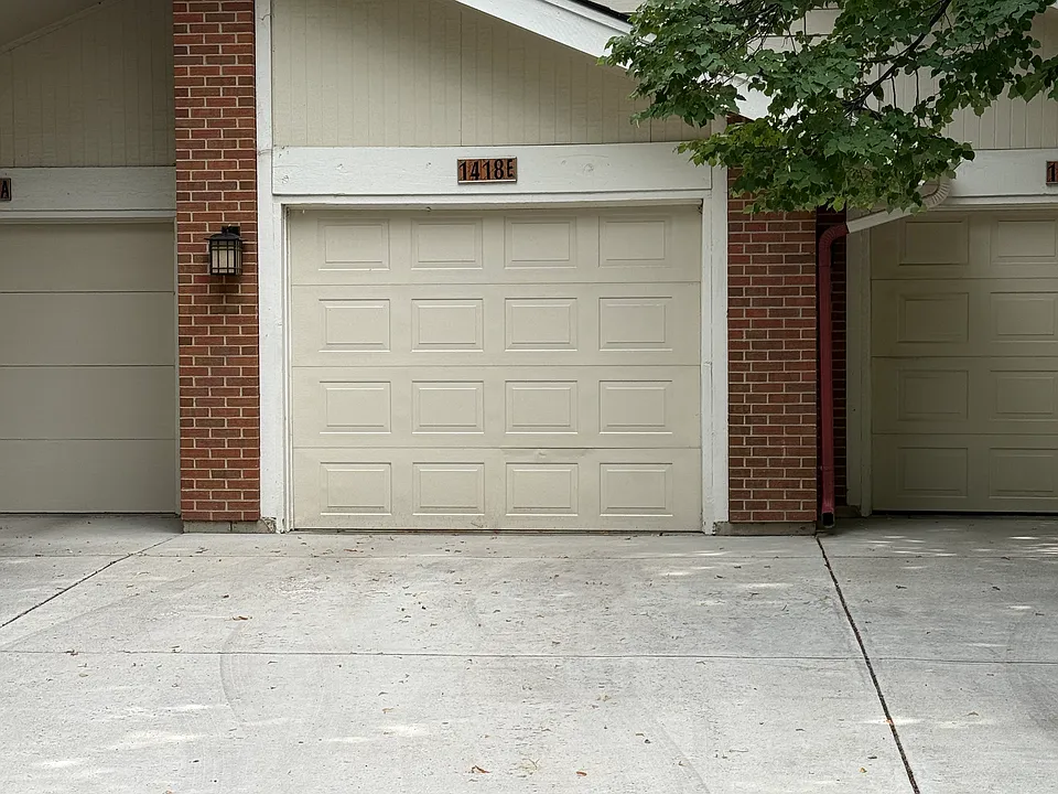 1418 Front 9 Dr #E