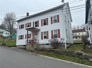 71 6th St, Norwich, CT 06360