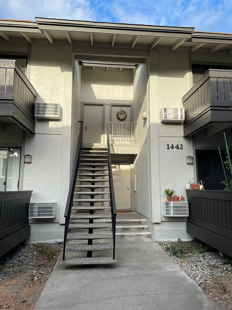 Building Photo - 1443 Marchbanks Dr #3