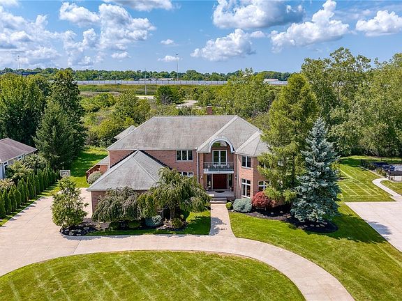 3rd image of 3008 Old Brainard Rd