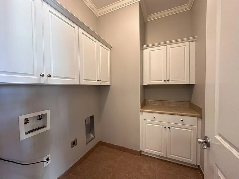 804 Watermarke Ln — Photo 10