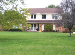 6311 Lodimeadow Dr, Saline, MI 48176