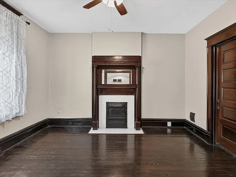 2303-2305 Russell Blvd #1F — Photo 8