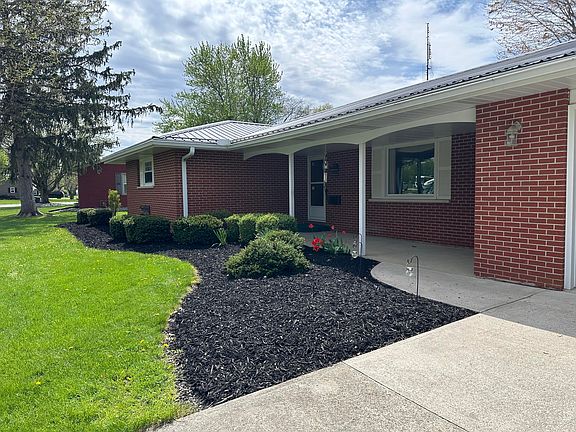 2nd image of 751 Susan Dr