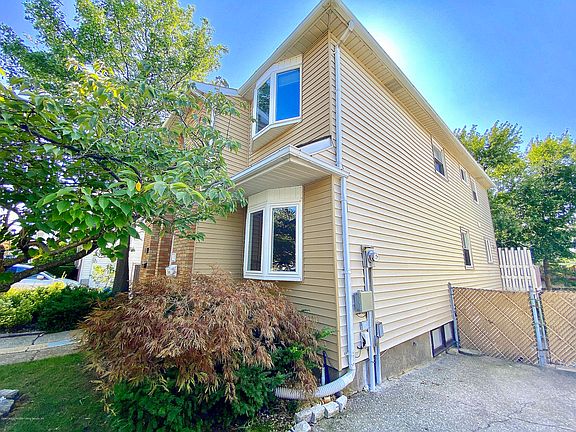 4th image of 264 Brookfield Ave