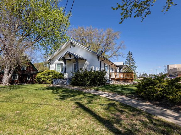 3rd image of 102 W Elder St