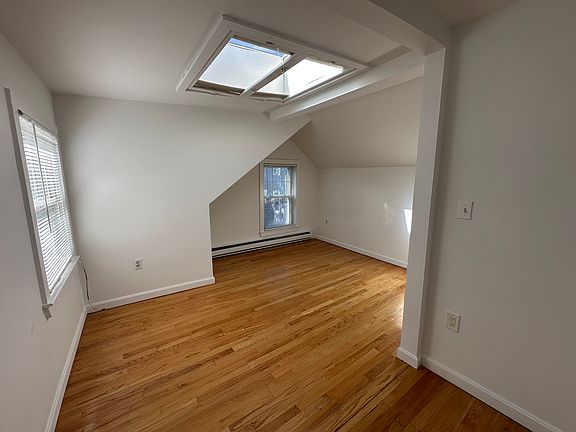 3rd image of 22 Pembroke St #2CP