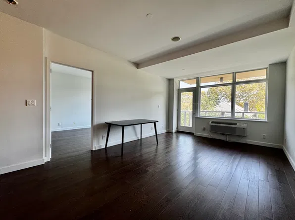 601 Ocean Parkway image 1 of 14