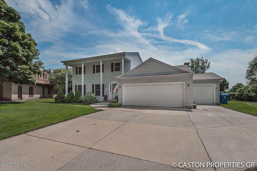 1st image of 2166 Heath Dr SE