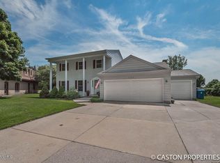 2166 Heath Dr SE, Grand Rapids, MI 49506