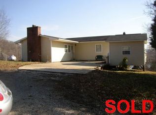 156 Springs Ln, La Follette, TN 37766