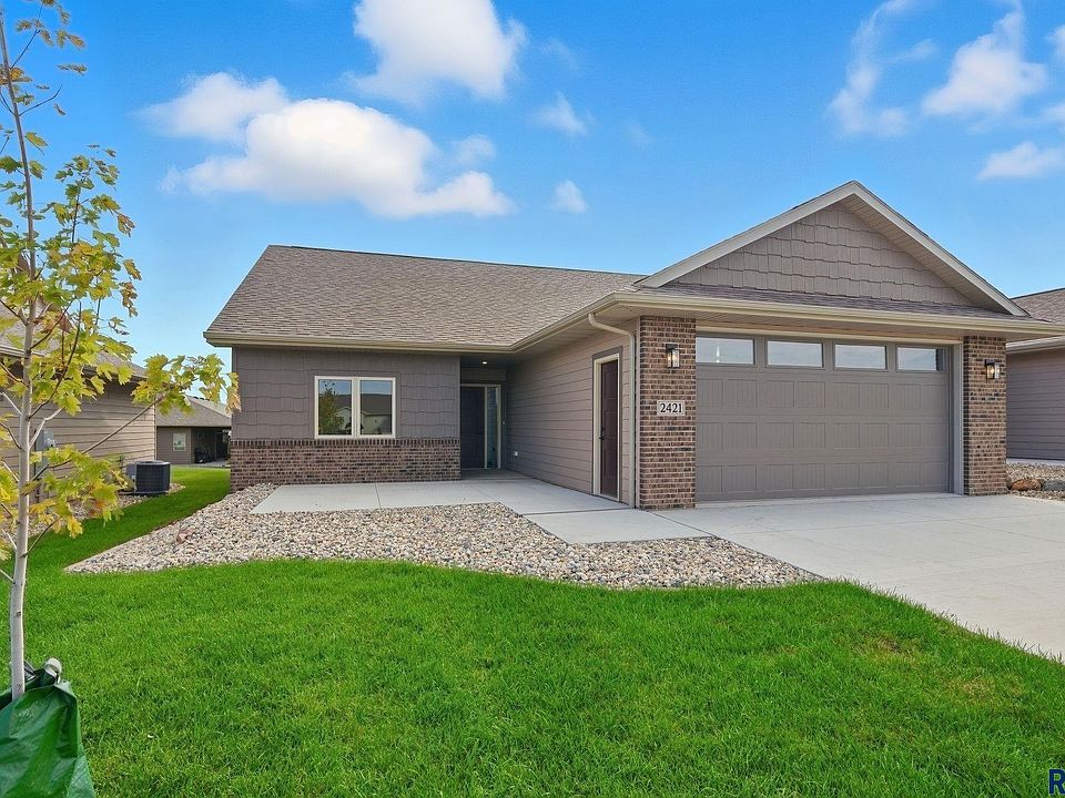 1st image of 2421 E Joshua Cir