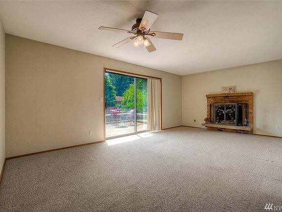 3rd image of 7701 194th Ave E