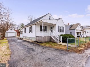 913 Lutz Ave, Essex, MD 21221