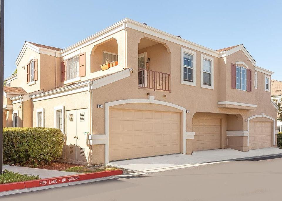 1st image of 825 Basking Ln