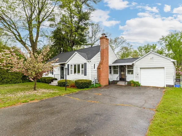 419 Chestnut St, East Longmeadow, MA 01028