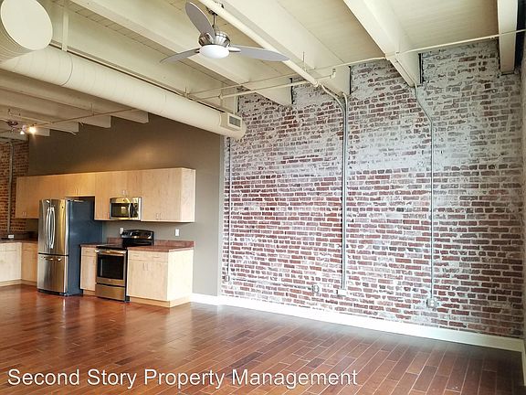 5th image of 246 E 11th St APT 514