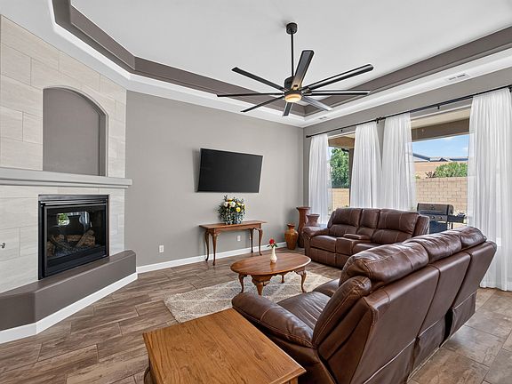 4th image of 7069 Crystal Dr NE