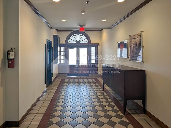 4th image of 315 Spruce St #410