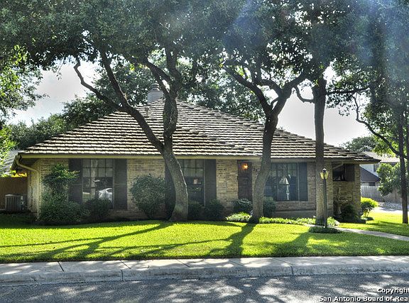 2nd image of 13803 Susancrest Dr