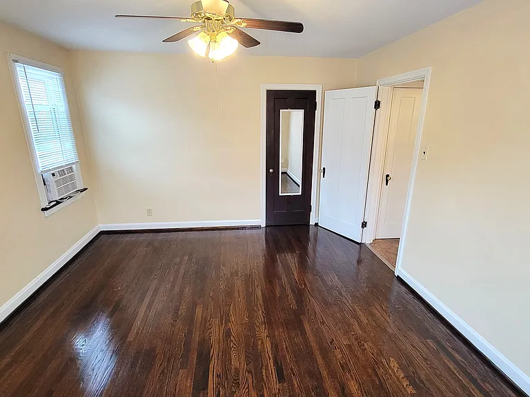3884 Vine St — Photo 17