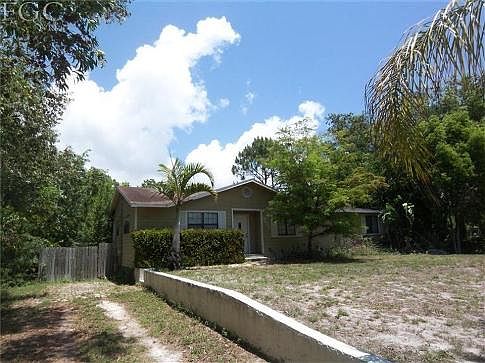 2nd image of 8429 Cardinal Rd