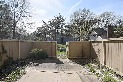 7919 Colony Ln — Photo 5