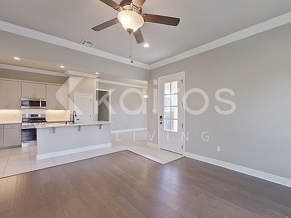5th image of 3012 Forestwood Dr