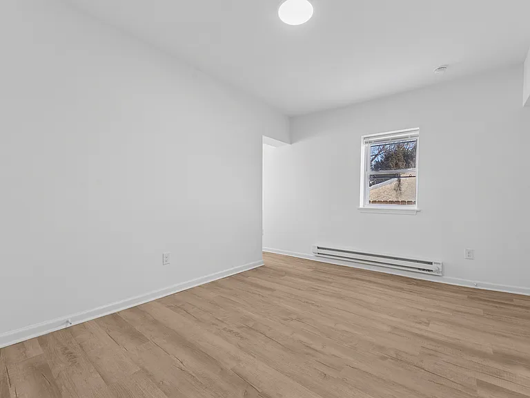 127 W Seymour St #2 — Photo 14