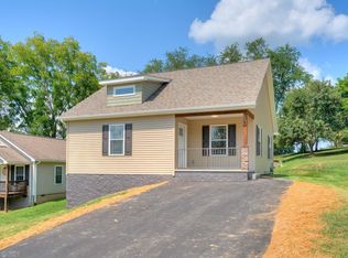 223 Cowan St, Radford, VA 24141