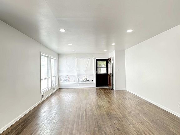 4th image of 167 Clifton Ave