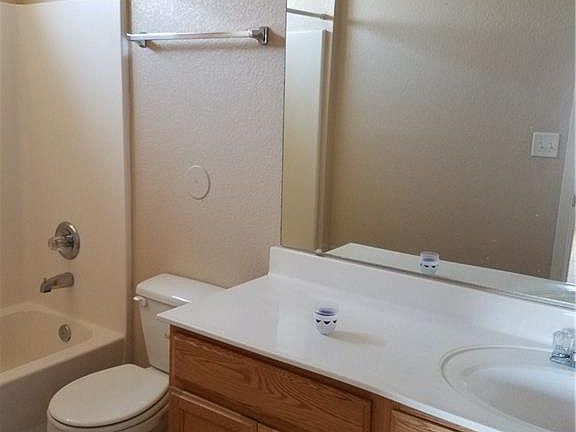 5th image of 10517 Silvercloud Dr