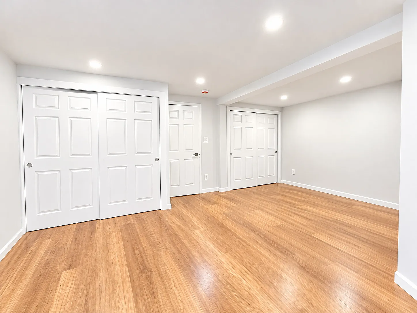 61st St, Ridgewood — Photo 4