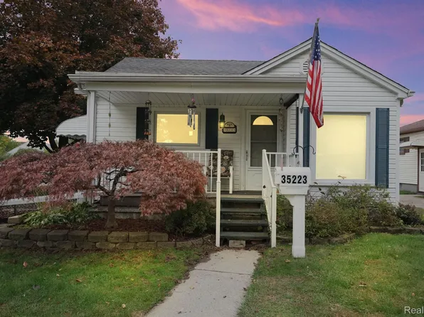 35223 Currier St, Wayne, MI 48184