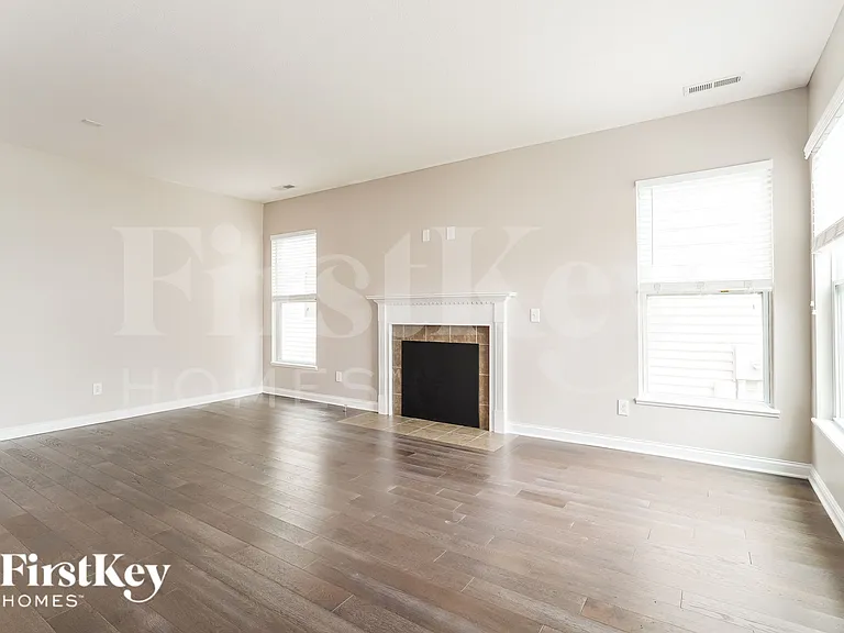 5979 Bell Classic Dr — Photo 4
