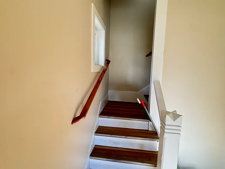 321 W Summa St — Photo 37
