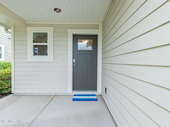 4th image of 13804 HARLOWTON Avenue