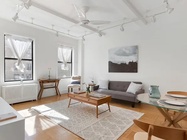300 Riverside Dr APT 8G, New York, NY 10025