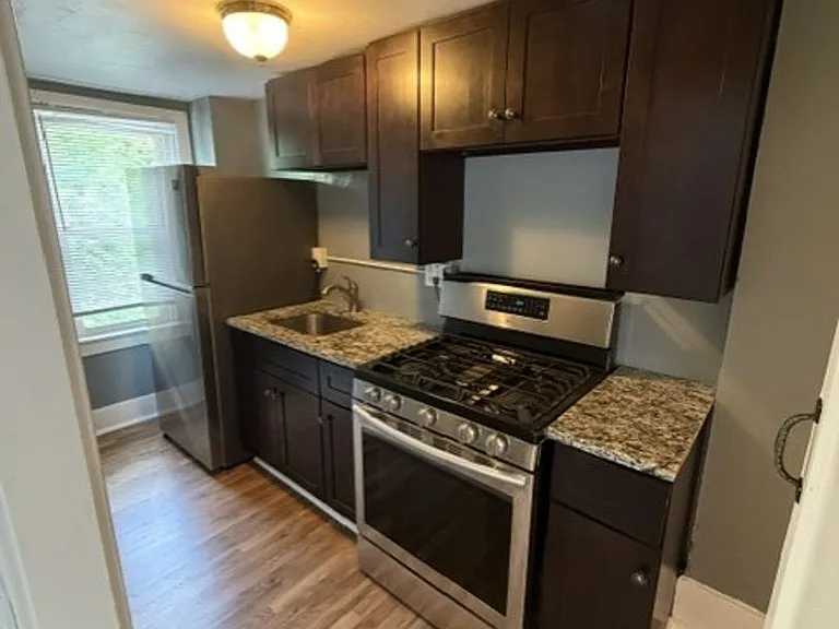 256 Mabrick Ave — Photo 11