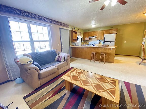 4th image of 1655 Linda Ln