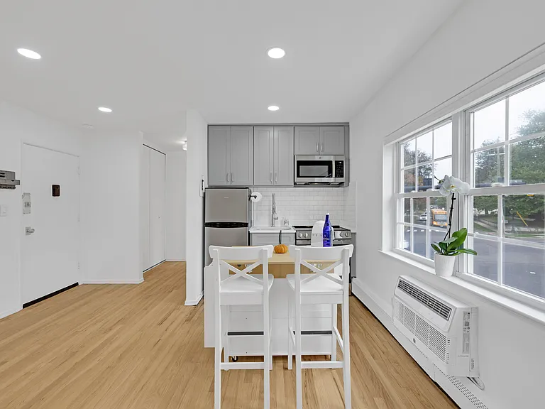 388 Courtland Ave #5C — Photo 2