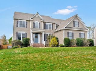 10812 Wycombe Rd, Midlothian, VA 23112