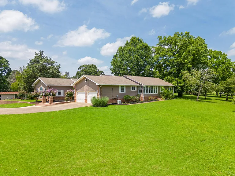 9021 Pleasant Ln — Photo 15