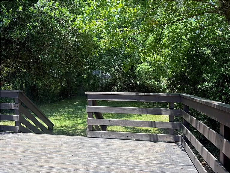 1847 Dorsey Ave — Photo 18